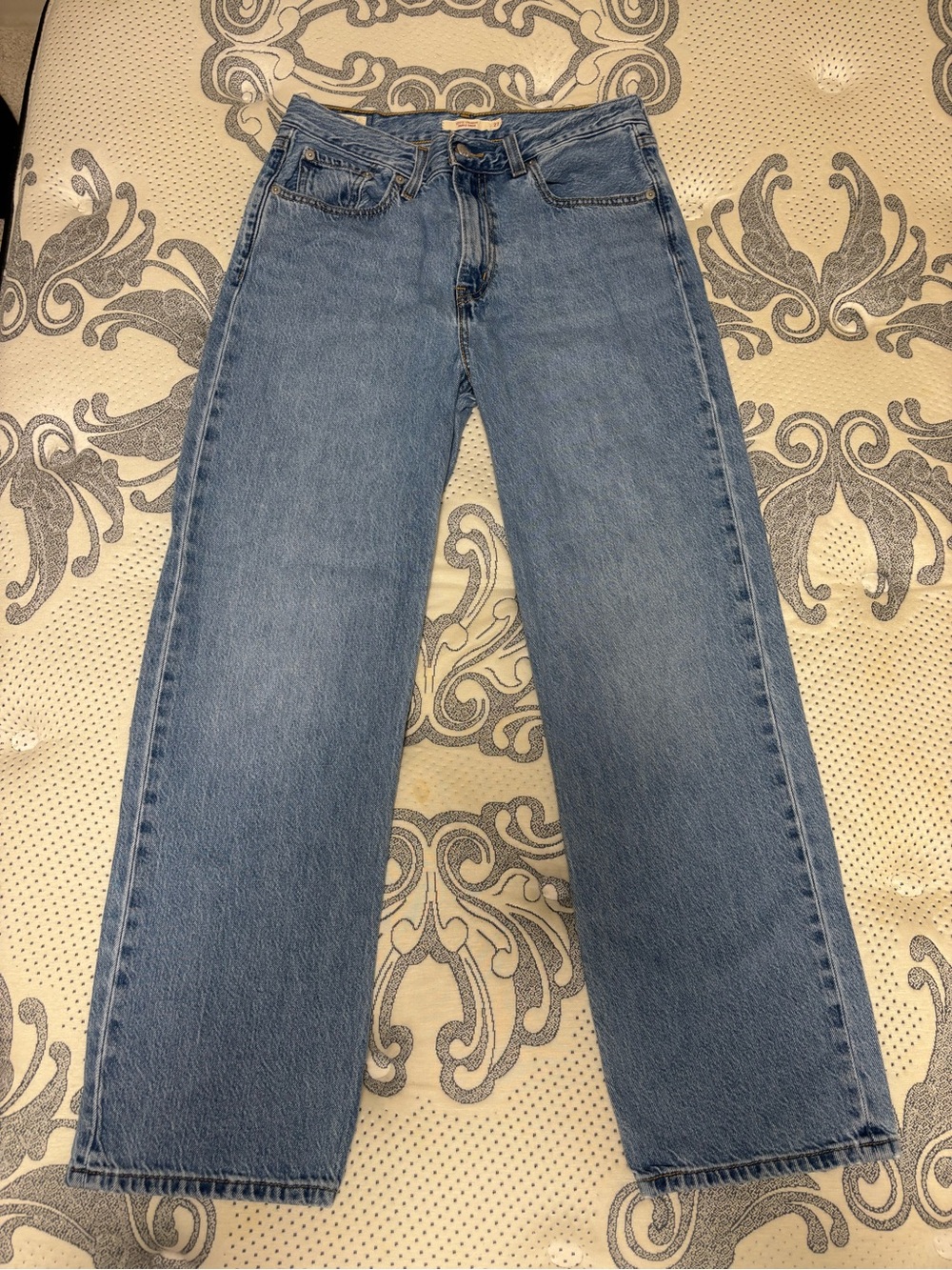 Classic Straight Leg Women's Jeans in Medium Blue Denim